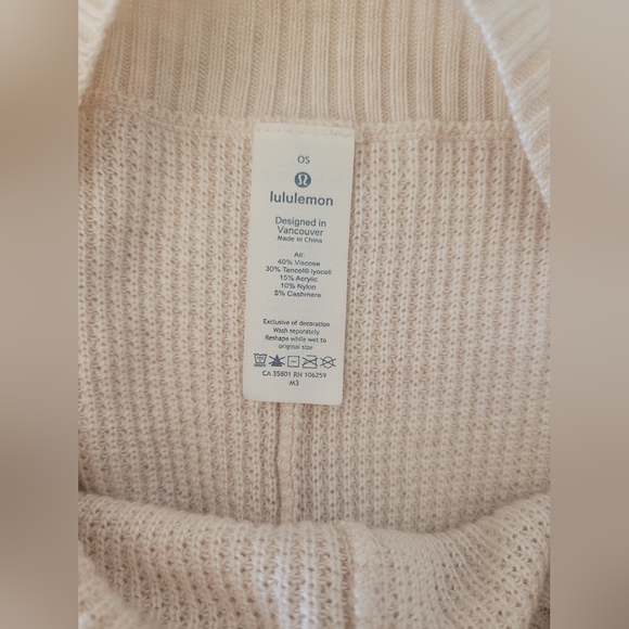 Lululemon Forward Flow Cape Soft Ivory Sz OS - Picture 7 of 13